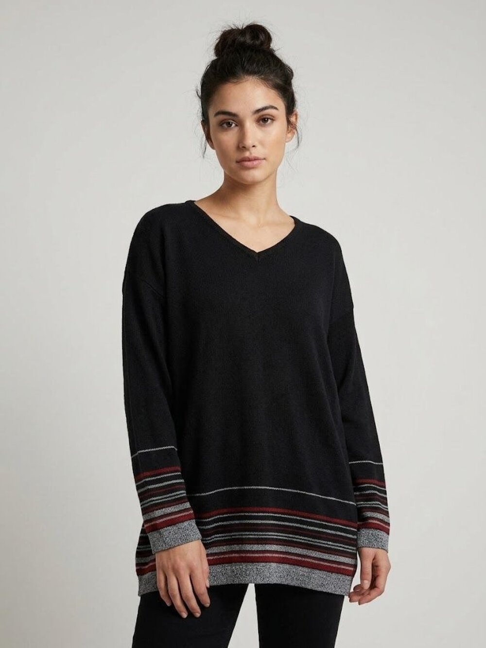 Striped Black V-Neck Sweater Womens Casual Lightweight Knit USA-Made Vintage